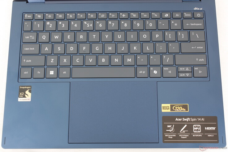 Amplio clickpad (12.7 x 8.9 cm) con respuesta suave y clics silenciosos
