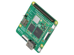 El Raspberry Pi Compute Module 0 acoplado a su placa IO oficial. (Fuente de la imagen: vía ITHome & OpenEmbed)