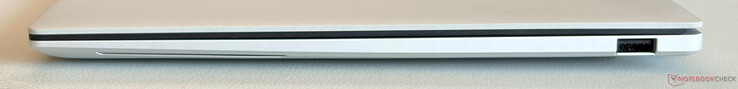 Correcto: USB-A 3.2 Gen 2 (10 Gbit/s)