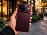 Vivo convierte este año el modelo X500 estándar en un buque insignia con una cámara de nivel profesional.