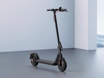 El antiguo Xiaomi Electric Scooter 4 Lite. (Fuente de la imagen: Xiaomi)