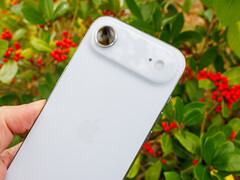 Se espera que el iPhone Air 2 subsane las deficiencias de su predecesor, que se muestra en la imagen.