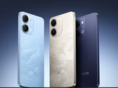 El iQoo Z11i está disponible en los colores «oro del desierto», «sombra de tinta» y «azul claro». 
