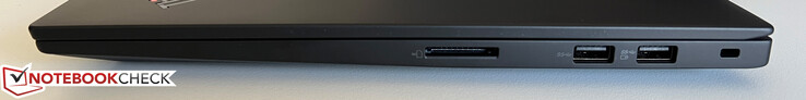 Derecha: Lector de tarjetas SD, 2x USB-A 3.2 Gen. 1 (5 GBit/s, 1x Powered), Ranura de seguridad Kensington Nano