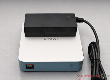 Chuwi AuBox con fuente de alimentación (19 V; 6,32 A)