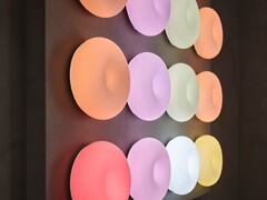 Lámpara LED de sobremesa/pared Varmblixt de IKEA