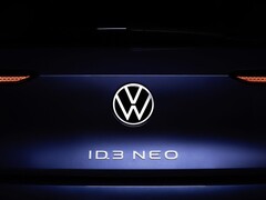 VW se burla del ID.3 Neo antes de su estreno mundial con un frontal rediseñado, un software actualizado y la promesa de los primeros GTI de producción totalmente eléctricos de la marca.