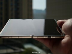 Honor el ejecutivo Fei Wang ha compartido imágenes reales del plegable Honor Magic V6.