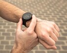El reloj inteligente Forerunner 55 de Garmin (en la imagen) recibe una nueva actualización estable. (Fuente de la imagen: Garmin)