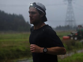 Garmin sigue ofreciendo actualizaciones del Forerunner 255 dos años después de su lanzamiento. (Fuente de la imagen: Garmin)