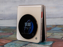 Reseña del Nubia Flip 5G. Dispositivo de prueba proporcionado por Nubia. (foto: Daniel Schmidt)