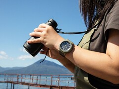Se dice que el rumoreado reloj Casio G-Shock GBA-950 es similar al PRJ-B001 (arriba). (Fuente de la imagen: Casio)