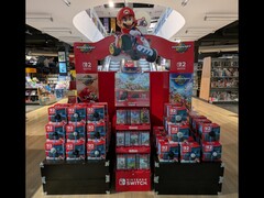 Expositor de venta al público de Nintendo Switch 2 en Francia (Fuente de la imagen: cuenta LCleunay_JV X)