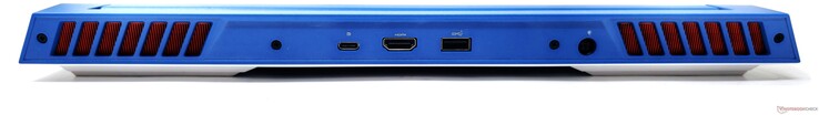 Trasera: USB 3.2 Gen2 Tipo-C con DisplayPort-out, HDMI 2.1-out, USB 3.2 Gen1 Tipo-A, DC-in