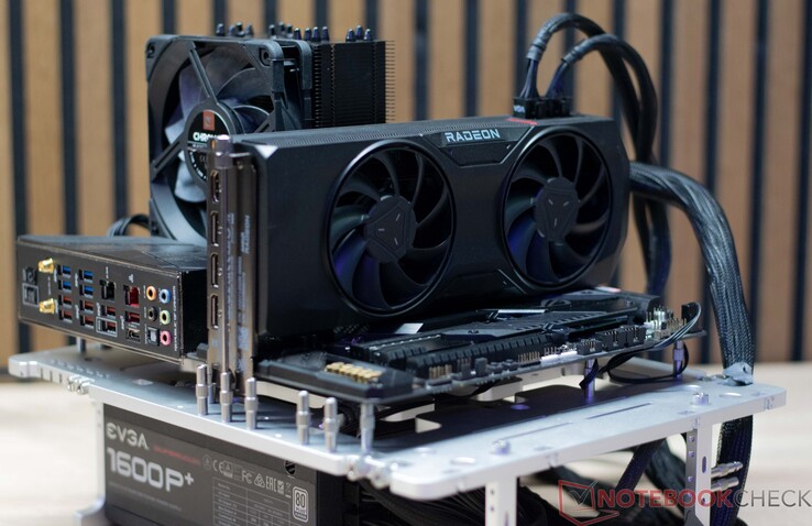 La AMD Radeon RX 7800 XT en nuestra prueba de ruido