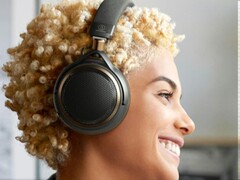 Los auriculares inalámbricos ATH-AL5NC de Audio-Technica reproducen música en alta resolución con un campo sonoro amplio y diáfano gracias a su diseño abierto.