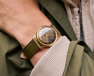 El reloj de la colaboración Timex x Todd Snyder con la esfera de color oliva (en la imagen). (Fuente de la imagen: Todd Snyder)