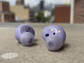 Los Galaxy Buds2 eran bastante más baratos que los Galaxy Buds Pro. (Fuente: Mike Andronico/CNN)