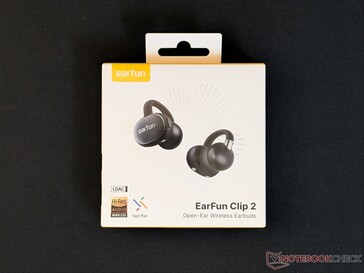 Caja de venta al público para el EarFun Clip 2.