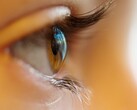 Las lentes de contacto blandas desbloquean la visión directa en el infrarrojo cercano. En la imagen: Un ojo humano - imagen de archivo. (Fuente de la imagen: Adrian Gordon, Unsplash)