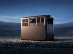 La DJI Power Station 2000 (en la imagen) cuenta con un revestimiento subnano a nivel de placa y protección de encapsulado del inversor. (Fuente de la imagen: DJI)