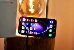 El Xiaomi 17 Max cuenta con una impresionante capacidad de batería de 8.000 mAh.