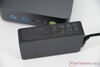 GMKtec NucBox K17 con fuente de alimentación (20 V; 5 A)