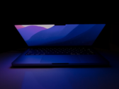 Safari por fin aprovecha las pantallas ProMotion con macOS 12.2. (Fuente de la imagen: Duy Thanh Nguyen)