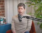 El consejero delegado de OpenAI, Sam Altman, habla de los peligros de la IA avanzada. (Fuente de la imagen: YouTube/This Past Weekend)