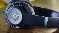 Los Beats Studio Pro salen a la venta. (Fuente: Apple)