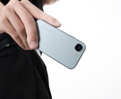 El Bluefox NX1 es un diminuto smartphone de 4 pulgadas con Android 15, ya disponible para pedidos en todo el mundo. (Fuente de la imagen: Bluefox)