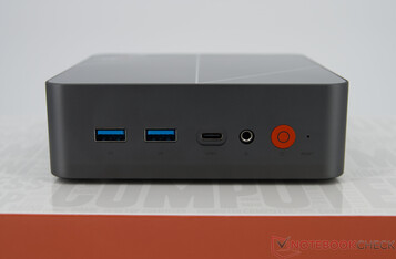 Ninkear L20 - Conexiones en la parte frontal