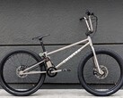 La bicicleta eléctrica Chimera BMX puede alcanzar las 30 mph (~48 kph) en 4,5 segundos. (Fuente de la imagen: Chimera)