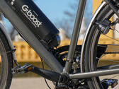 El kit de conversión a e-bike de Gboost tiene hasta 800W de potencia de su motor V8. (Fuente de la imagen: Gboost)