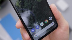 Los Pixel 5a y Pixel 6 podrían conservar las copias de seguridad ilimitadas de fotos y vídeos en Google Fotos en alguna medida. (Fuente de la imagen: Daniel Romero)
