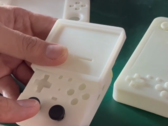El diseño de prueba del MagicX XU Mini 2 revela una disposición vertical para el dispositivo portátil. (Fuente de la imagen: Retro Handhelds)