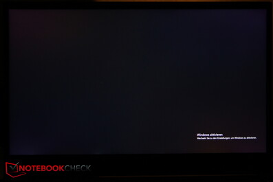 Pequeño sangrado de pantalla en la parte inferior izquierda