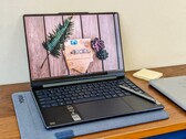 Análisis del Lenovo Yoga 9 2 en 1 14IMH9: Más pequeño y ligero con gráficos Arc más rápidos