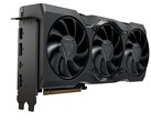 Tarjeta gráfica AMD Radeon con refrigeración por triple ventilador y múltiples salidas de pantalla, incluidas HDMI, DisplayPort y USB-C (Fuente de la imagen: Notebookcheck)