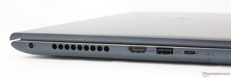 Izquierda: adaptador de CA, HDMI 2.0, USB-A 3.2 Gen. 1, USB-C con Thunderbolt 4