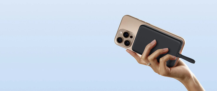 El Xiaomi 33W Magnetic Power Bank 10000 Cable integrado. (Fuente de la imagen: Xiaomi)