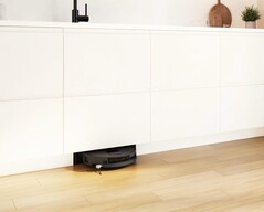 Bosch esconde un robot aspirador y mopa en una cocina.