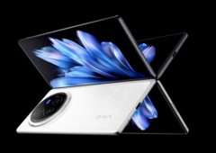 El X Fold3 Pro es resistente al agua IPX8 como el Galaxy Z Fold5. (Fuente de la imagen: Vivo)