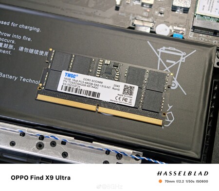 El módulo SODIMM DDR5 de TWSC que se encuentra en el 7000X