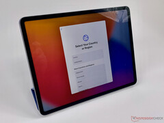 El iPad Pro 12,9 (2021) es algo más que una versión más grande de su hermano de 11 pulgadas. (Fuente de la imagen: NotebookCheck)