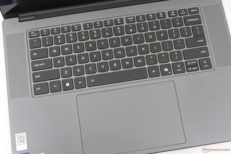 El mismo tamaño de clickpad que antes (~15 x 9,5 cm), pero la retroalimentación está en el lado superficial y más débil