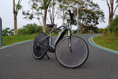 La bicicleta eléctrica Phosgo Go 5 Ultra cuenta con un cuadro de acceso fácil