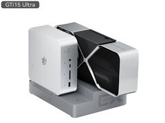 El GTi15 Ultra, que cuenta con 64 GB de RAM y 1 TB de almacenamiento, ya está disponible en todo el mundo. En la imagen: el mini PC con base eGPU. (Fuente de la imagen: Beelink)