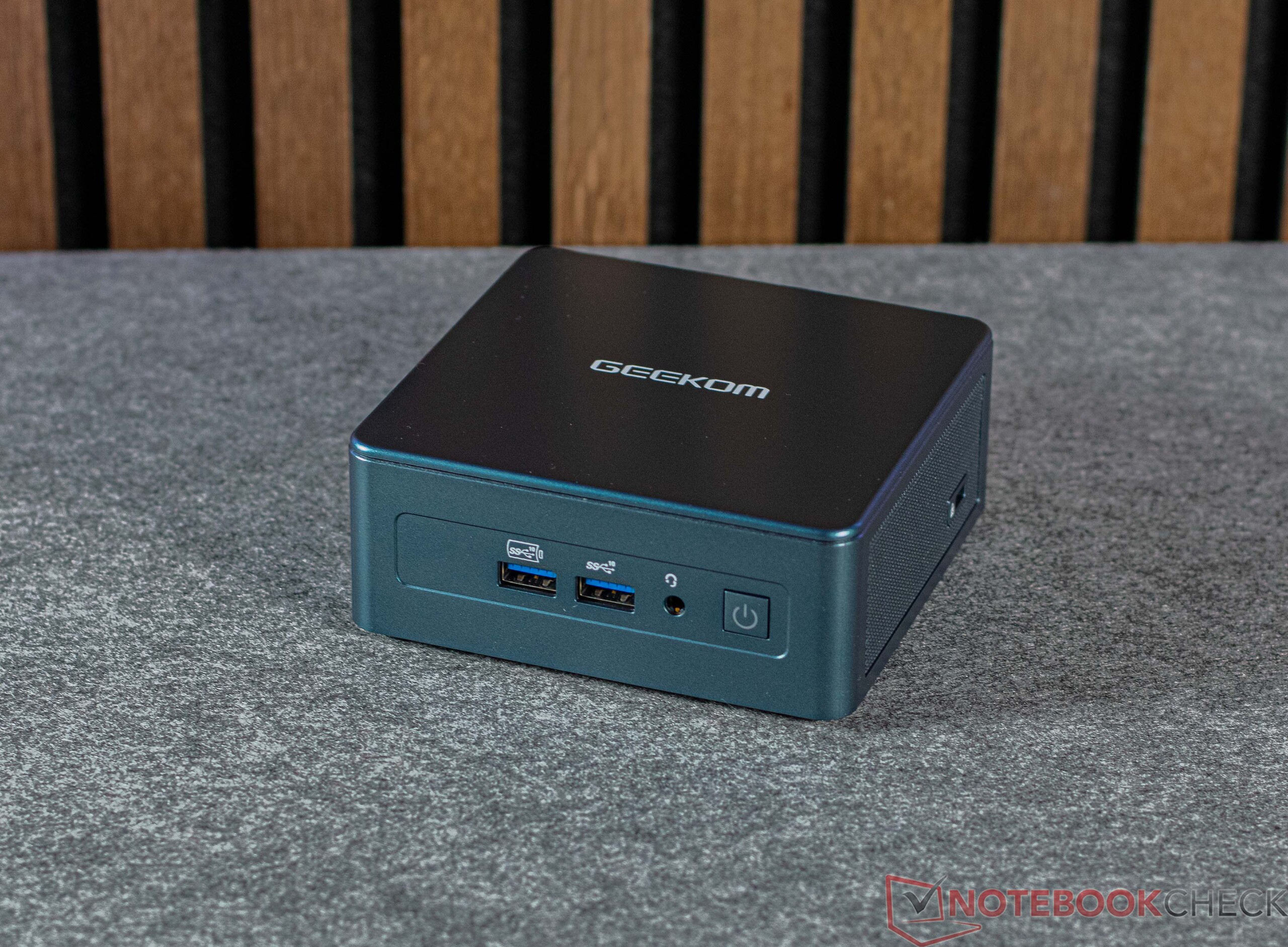 Geekom Mini IT12 con Intel Core i5-12450H en análisis - Mini PC con ...