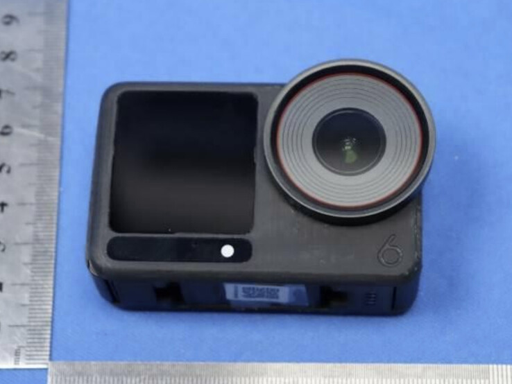 Imagen de un prototipo de DJI Osmo Action 6 que la FCC publicó en febrero. (Fuente de la imagen: FCC)